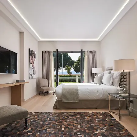 5-bedroom With Swimming Pool In The Heart Of The Croisette In Holiday home Cannes