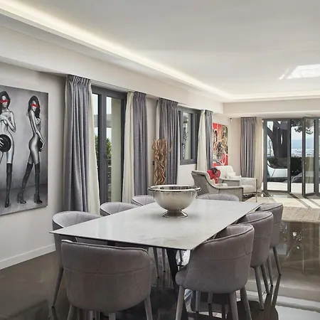 Holiday home 5-bedroom With Swimming Pool In The Heart Of The Croisette In